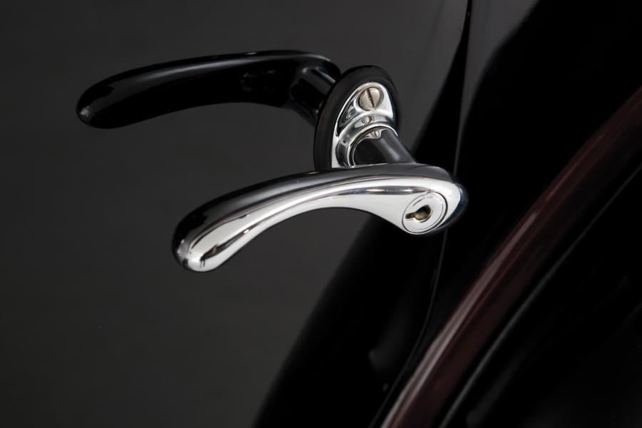  Mercedes-Benz 540K Sport Cabriolet A 1936 года  (фото 8 из 49)